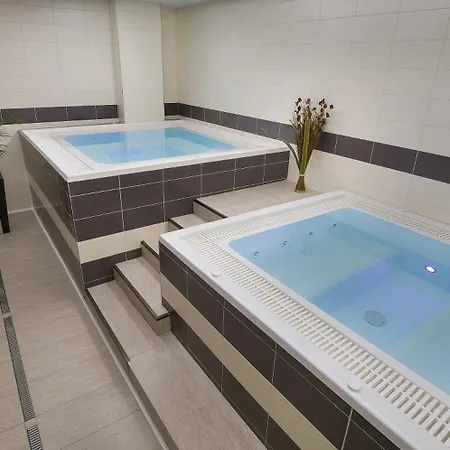 Kraskov Active Ξενοδοχείο 4*
